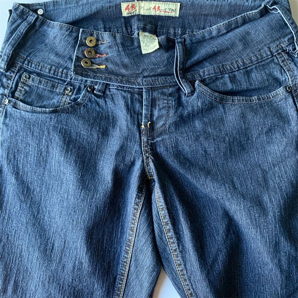A.B.‎ Jeans Women's Size 11 Blue Denim Capri Retro Style Stretch Fit